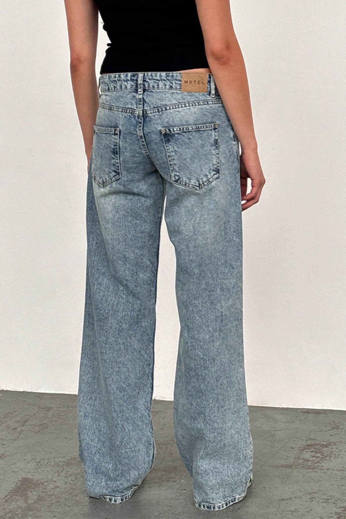 Low Rise Classic Relaxed Straight Leg Jeans