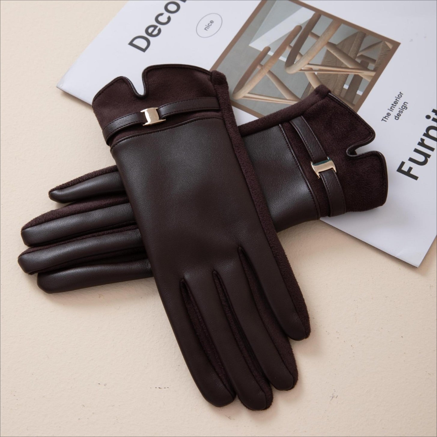 Touchscreen Suede Lined Leather Gloves Secondary image