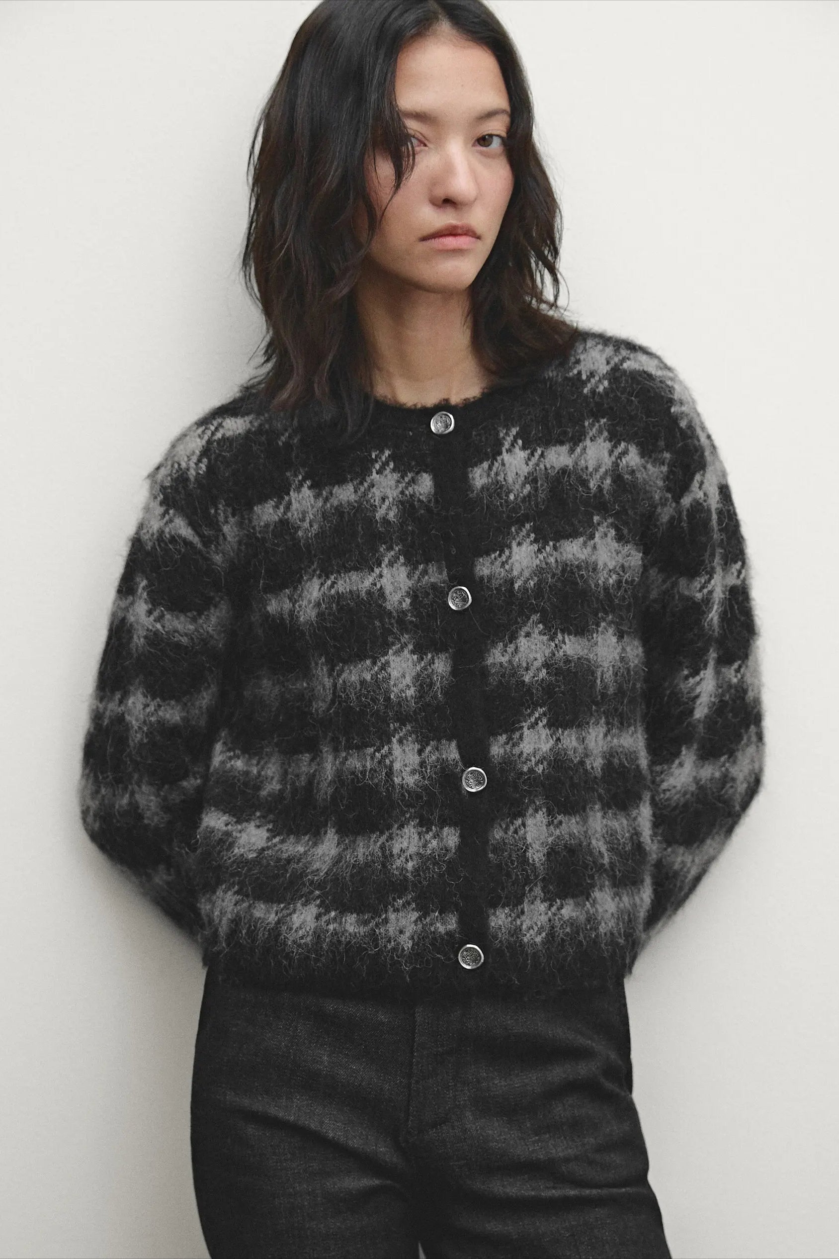 Casual Gray Plaid Knit Cardigan Main image