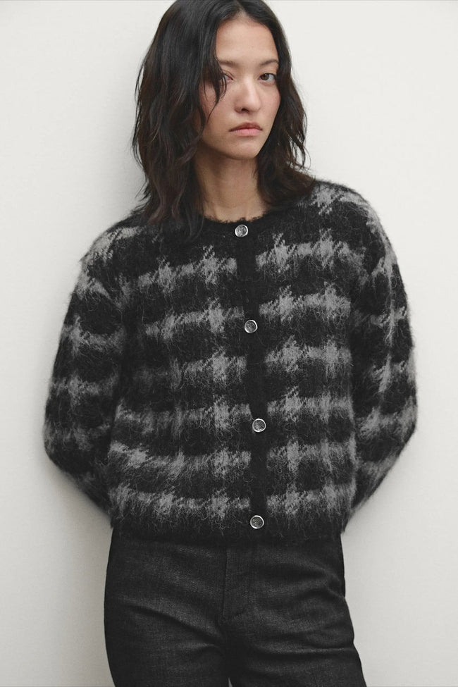 Casual Gray Plaid Knit Cardigan Main image