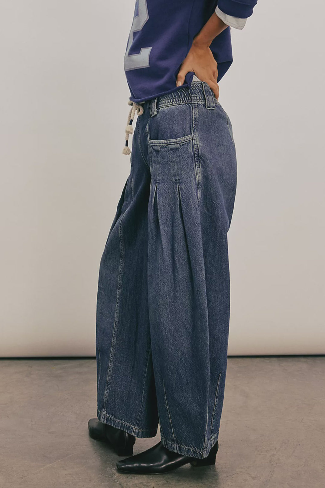 Low Rise Drawstring Relaxed Barrel Leg Jeans