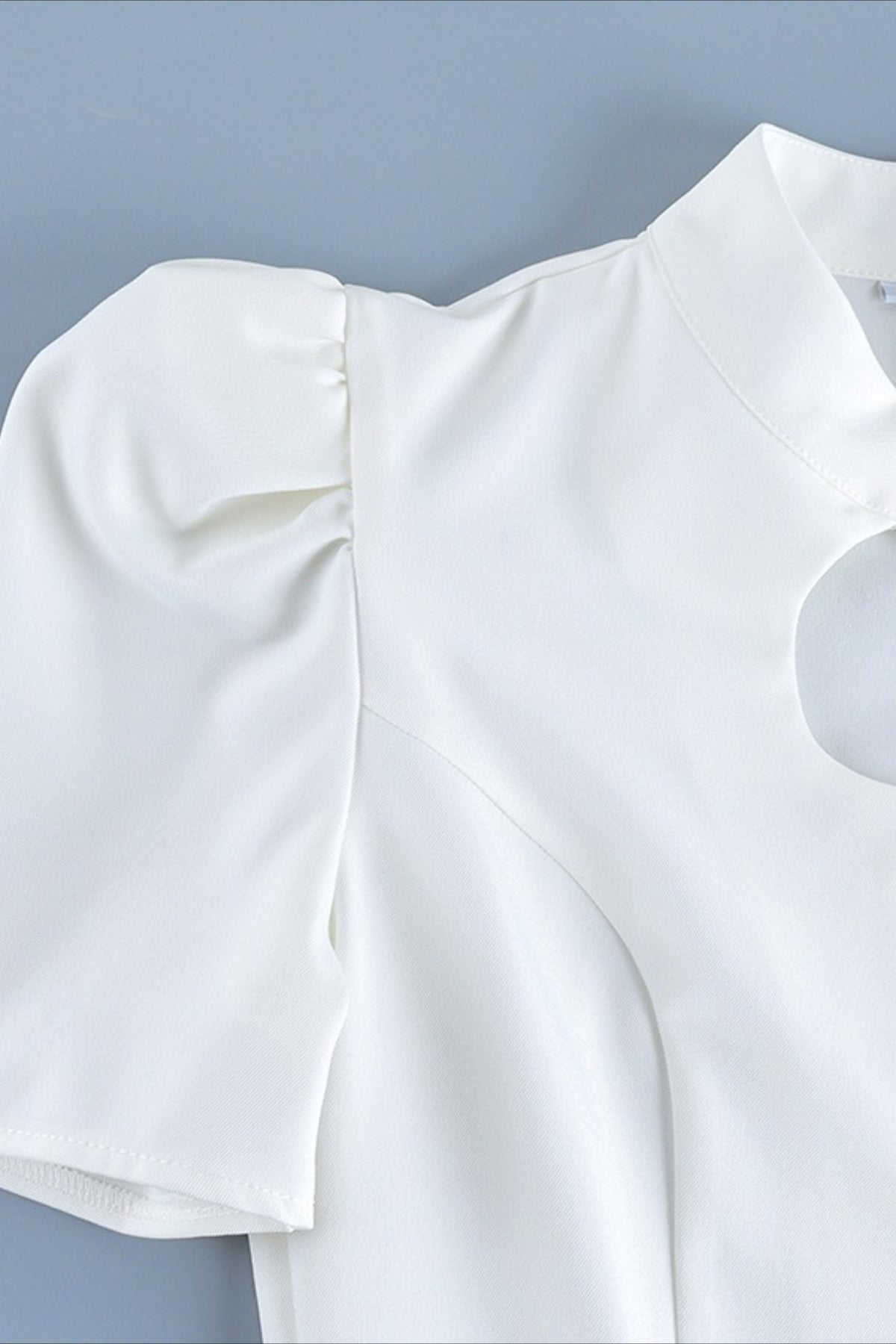 Keyhole Puff Sleeve Asymmetric Peplum Blouse