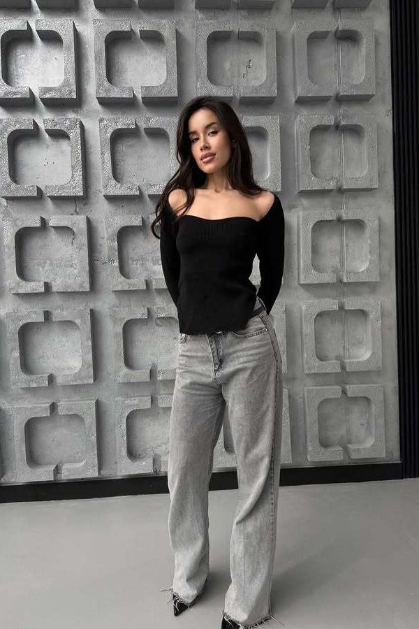 Stretch Ribbed Long Sleeve Knit Top