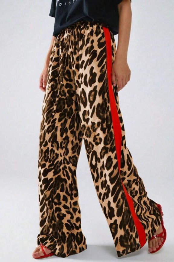 Chic Leopard Print Relaxed Wide Leg Pants Secondary image