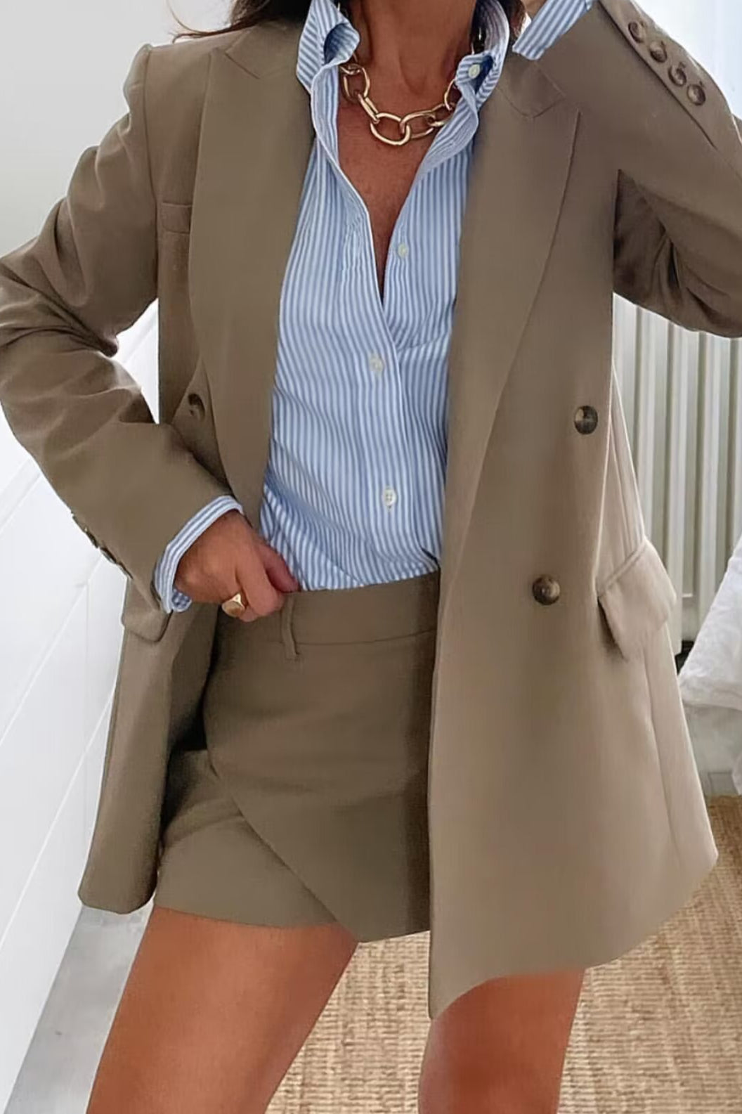 Office Chic Tailored Blazer Secondary image