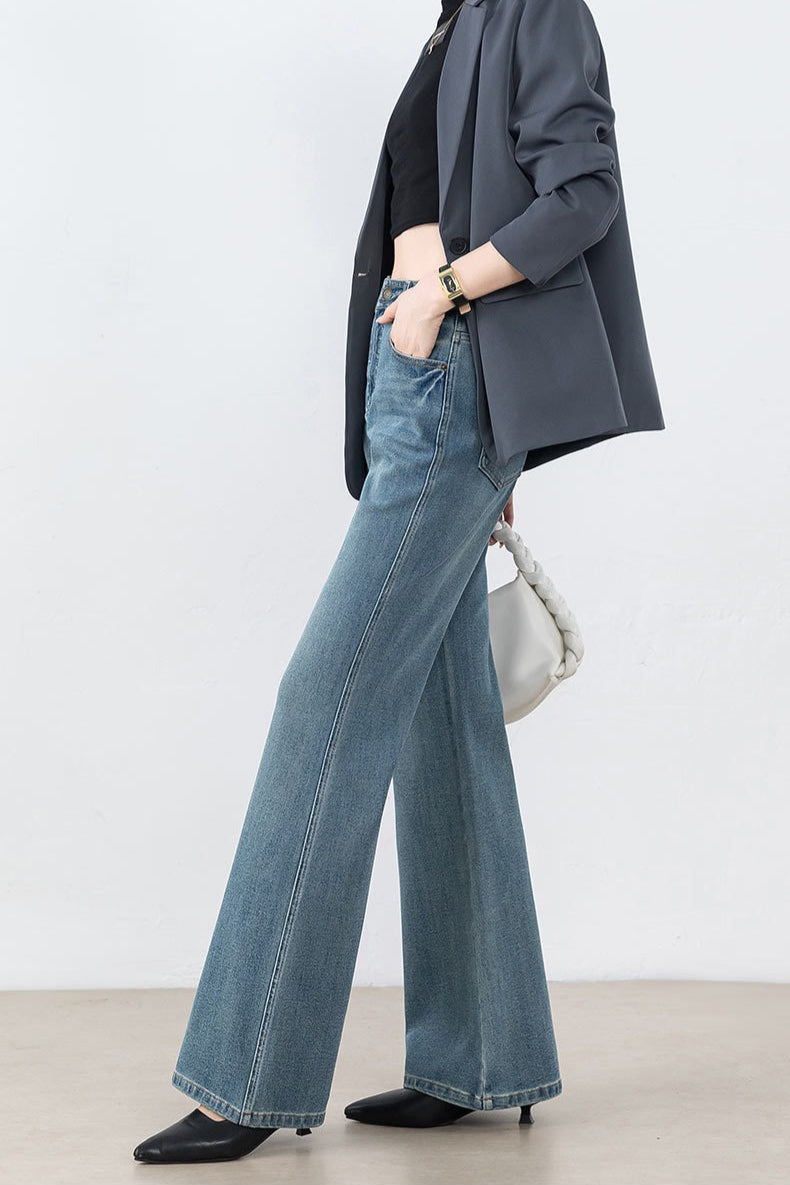 High Waist Tencel Stretch Flared Jeans Secondary image