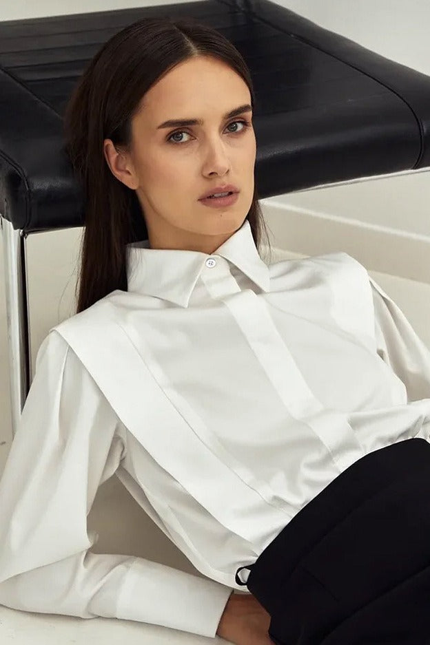 Elegant Structured Shoulder Blouse Secondary image