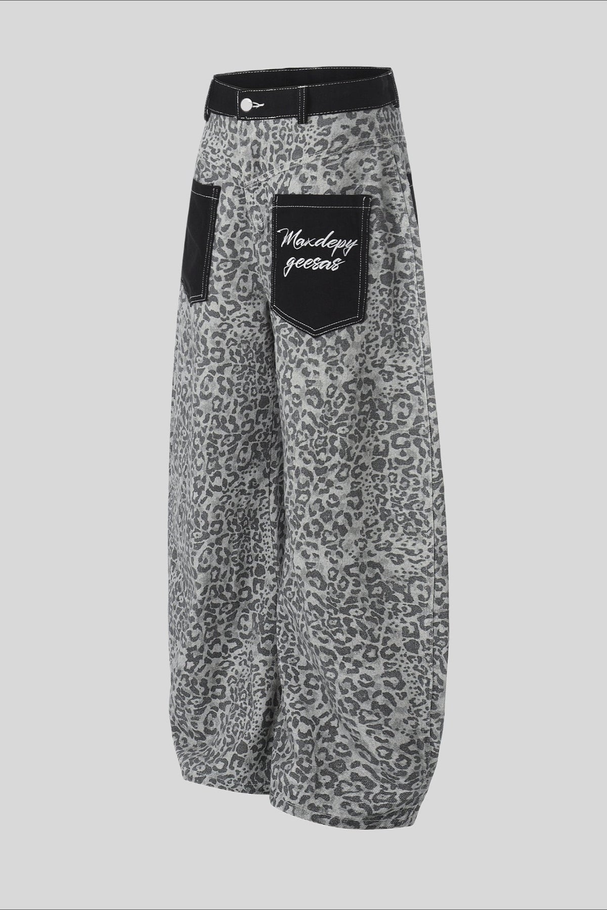 Leopard Contrast Pocket Barrel Leg Pants