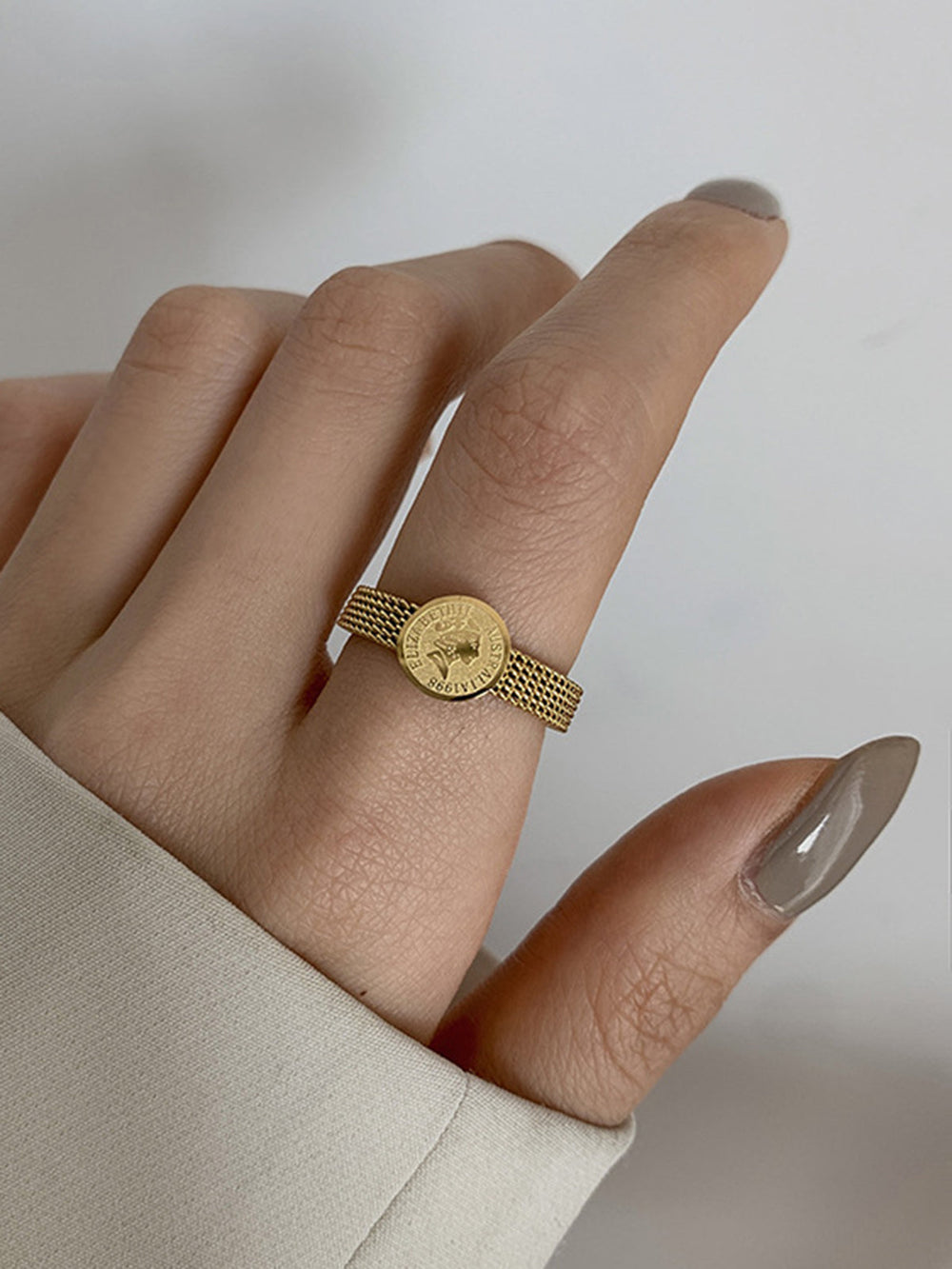 Coin Charming Decor Ring Gold / S Rings