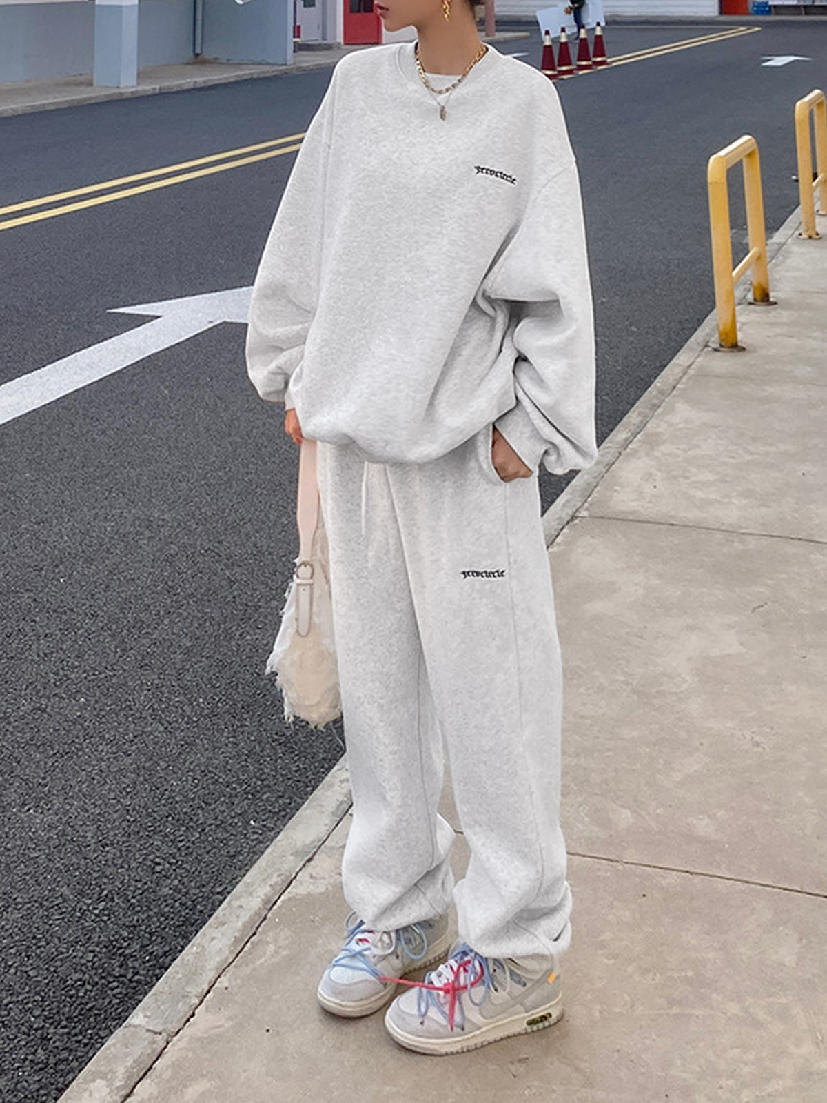 Minimalism Oversized Two Piece Modern Long Sleeve Pants Set Secondary image