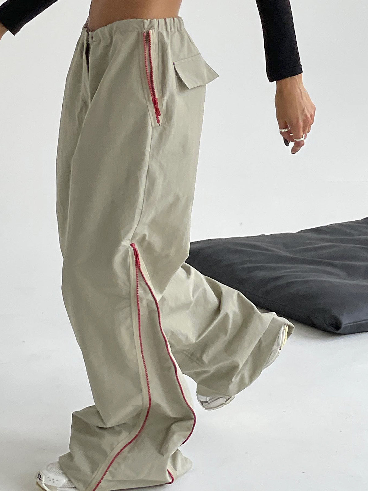 Side Zippered Graceful Cargo Pants Khaki / XS Pants Main image