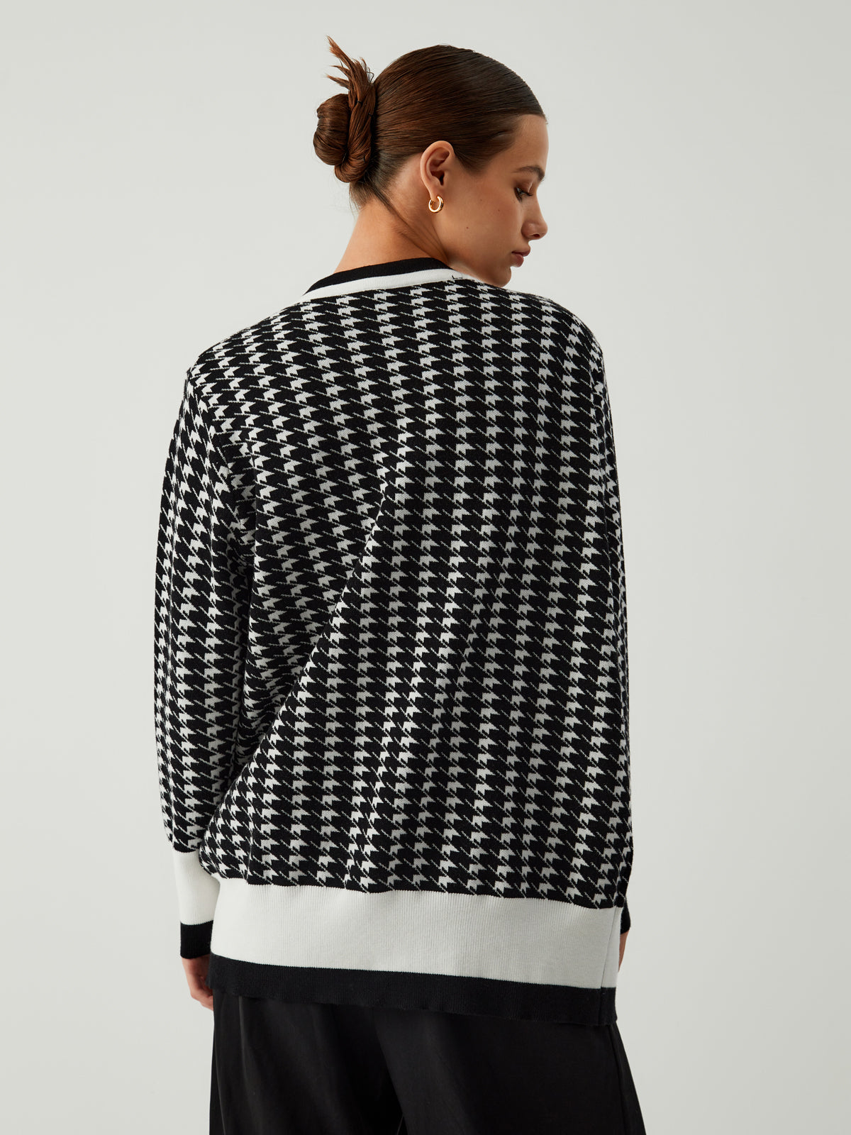 Leisure Charming Houndstooth Cardigan