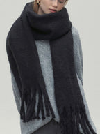 Minimalism Charming Scarf Black / One Size Scarves