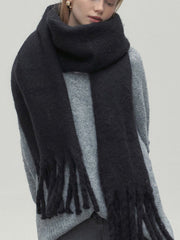 Minimalism Charming Scarf Black / One Size Scarves