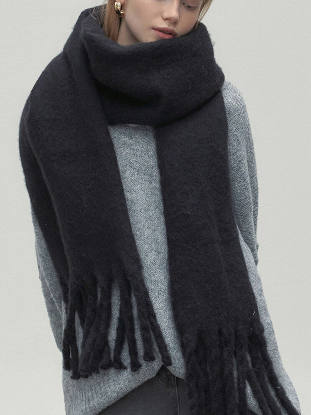 Minimalism Charming Scarf Black / One Size Scarves Main image
