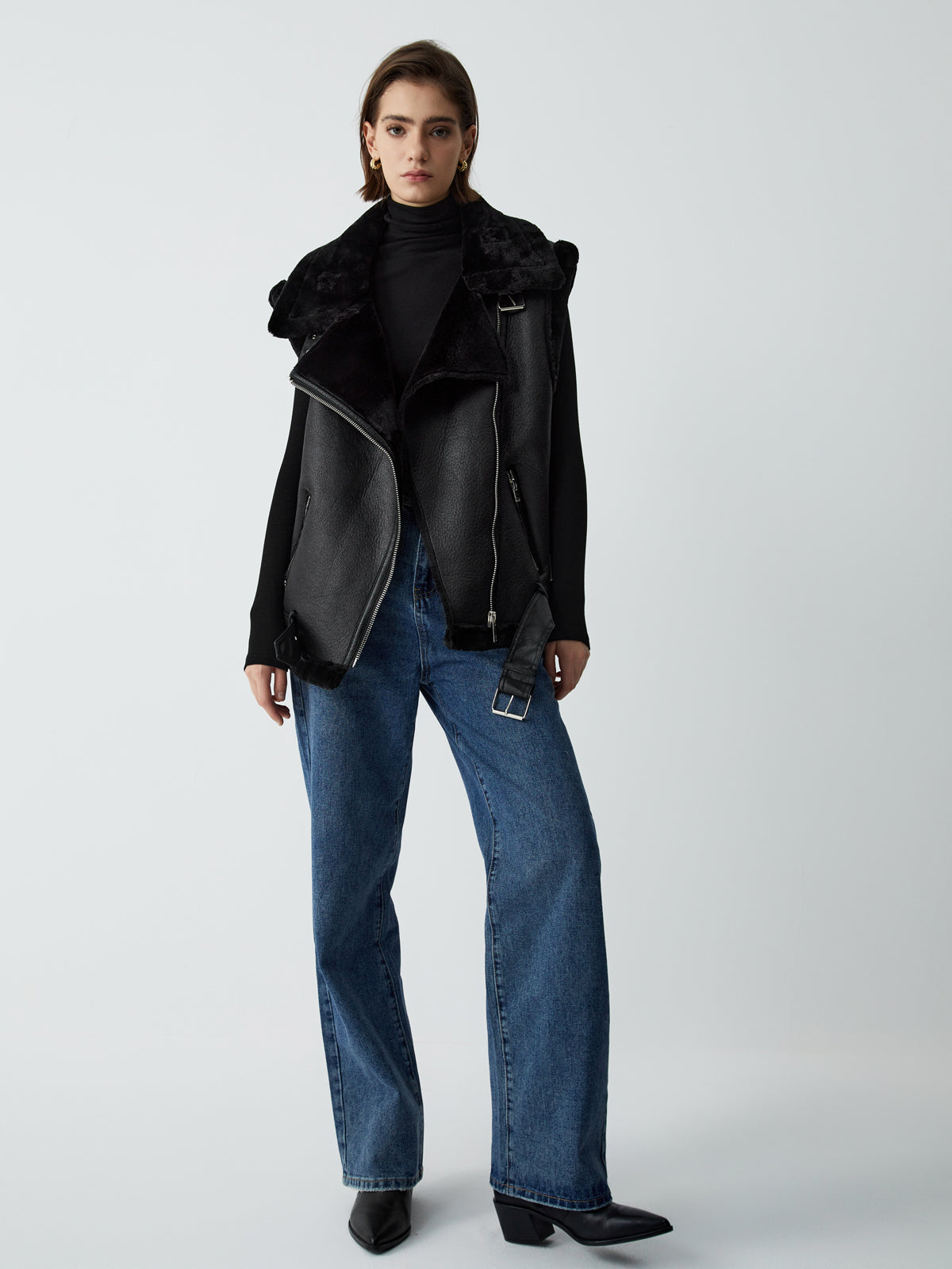 Faux Fur Graceful Leather Vest Secondary image
