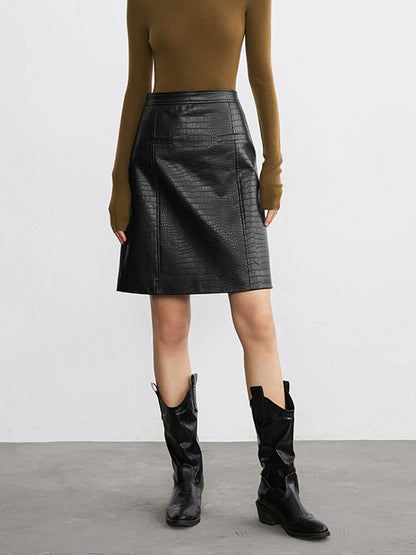 Textured Leather Graceful Mini Skirt