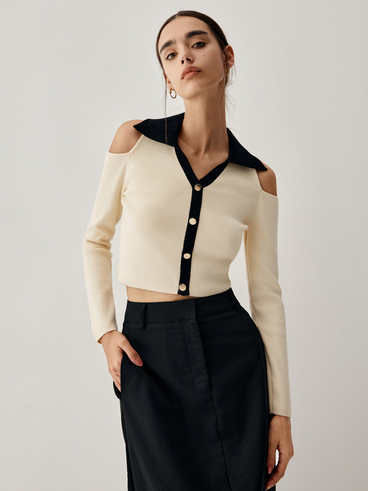 Colorblock Open Collar Cutout Modern Crop Long Sleeve Top Secondary image