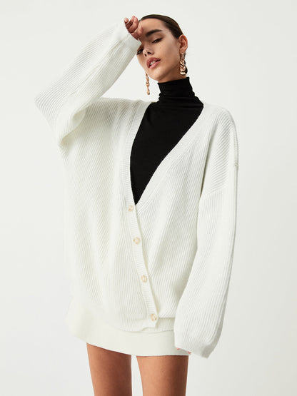 Oversized Asymmetric Graceful Buttoned Cardigan