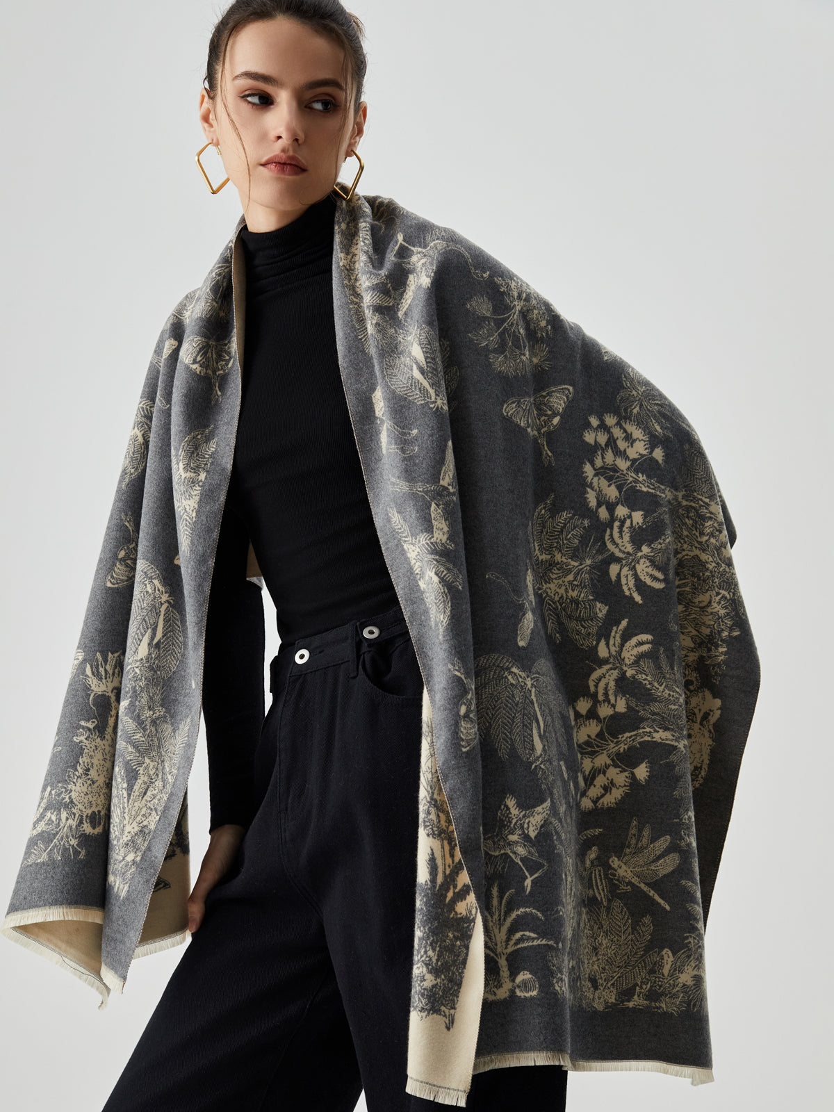 Double Face Graceful Jacquard Tassel Scarf Grey / One Size Scarves Main image