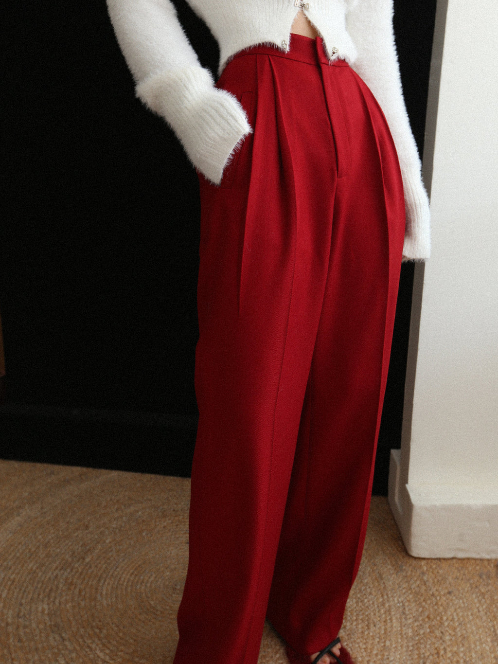 Middle Waist Graceful Pleated Tapered Pants Red / XS Pants