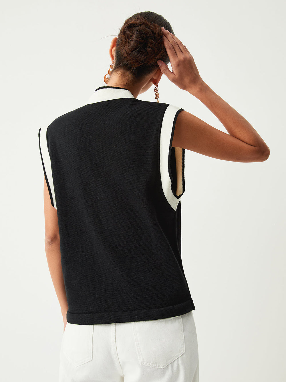 Contrast Trim Graceful Sweater Vest Sweaters L
