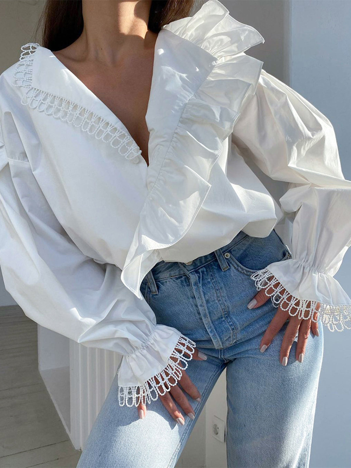 Ruffle Collar Graceful Bell Cuff Shirt