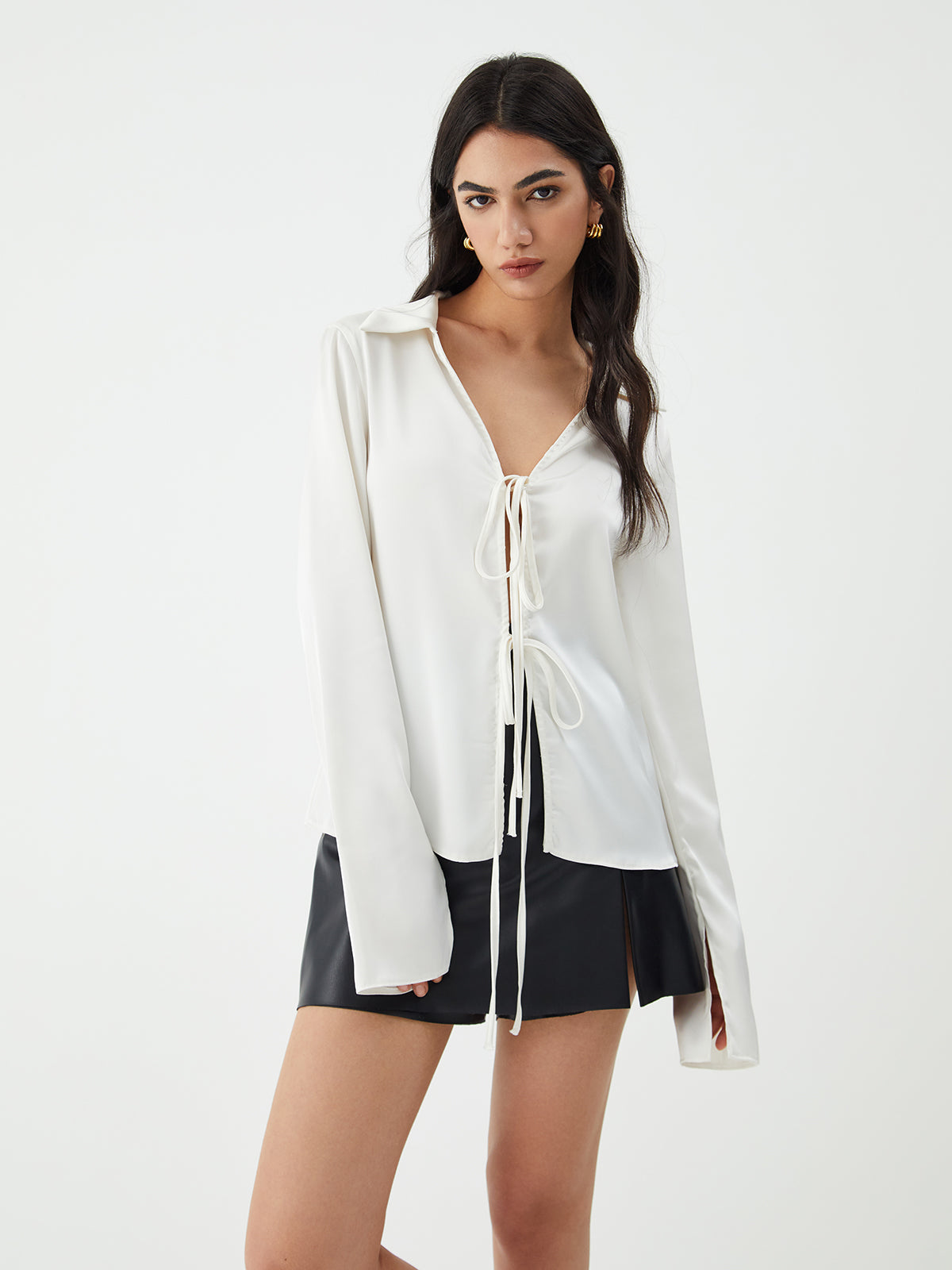 Tie Up V-Neck Trendy Long Sleeve Blouse Secondary image