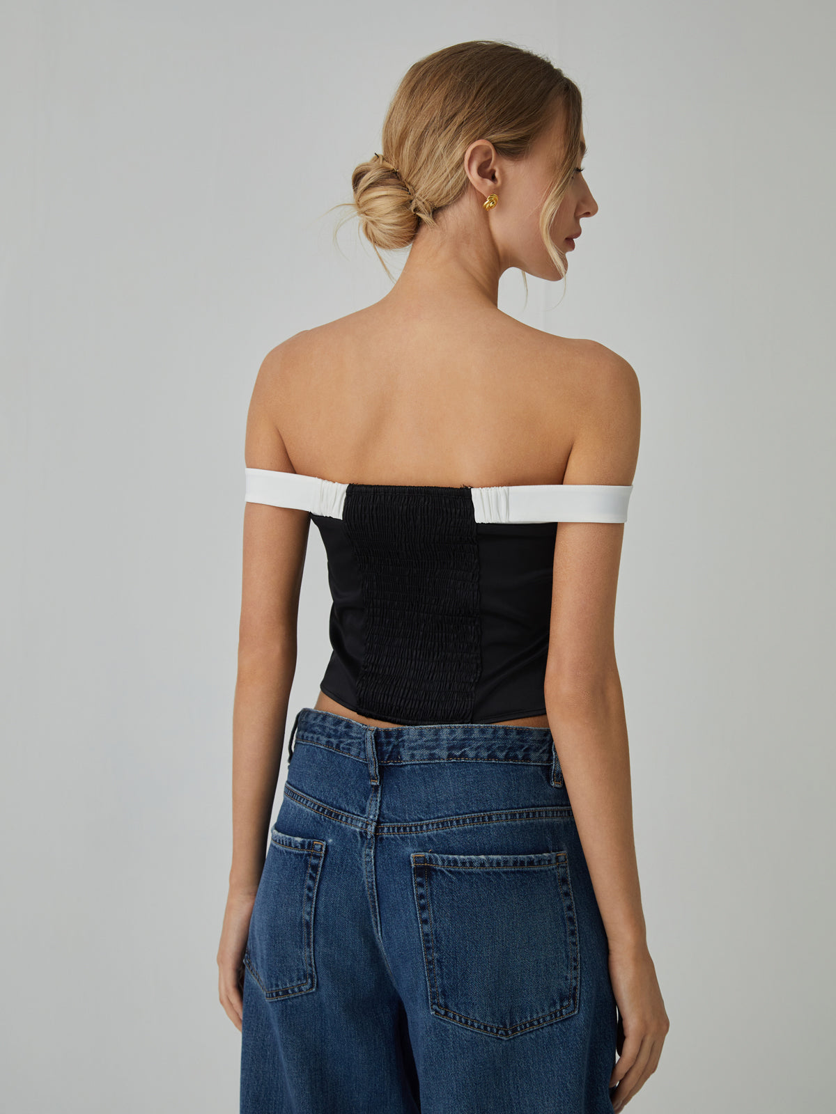 Contrast Trim Graceful Off Shoulder Blouse Blouses