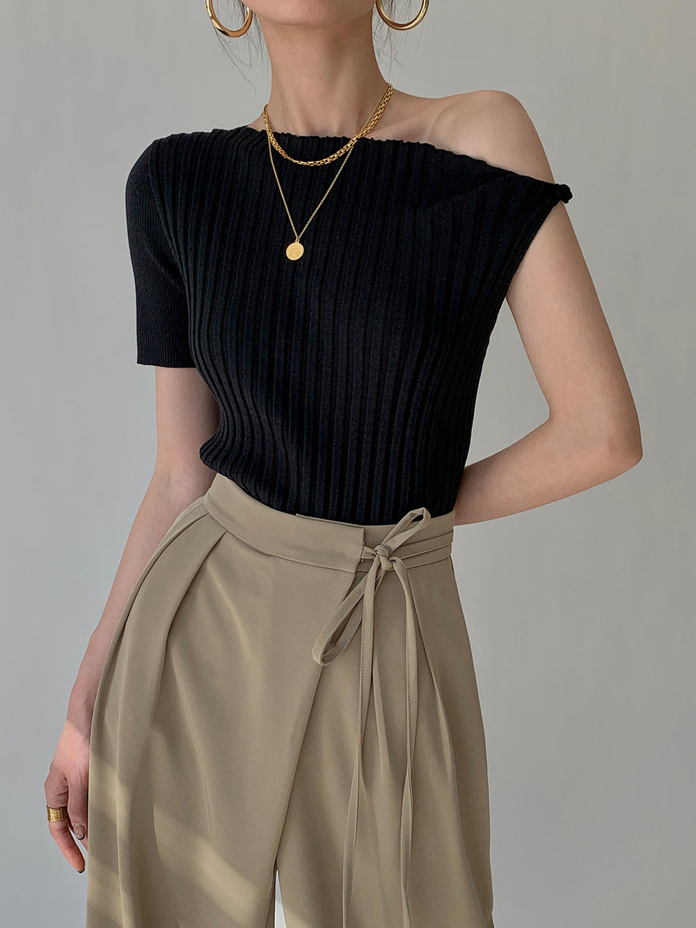 Asymmetrical Neck One Trendy Shoulder Off Knit Top Black / XS Sweaters L