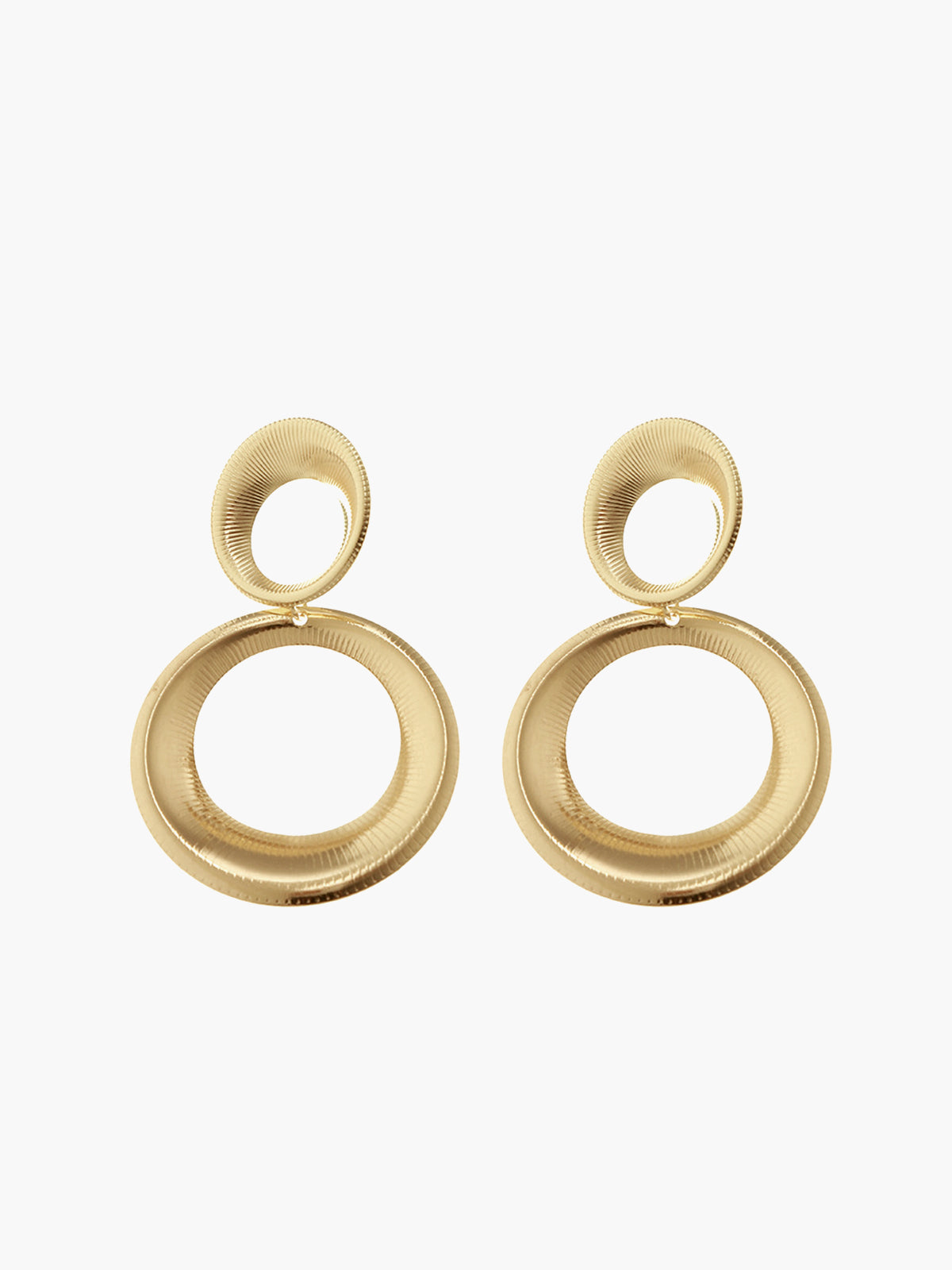 Vintage Round Graceful Bold Pendant Earrings Gold / One Size Earrings