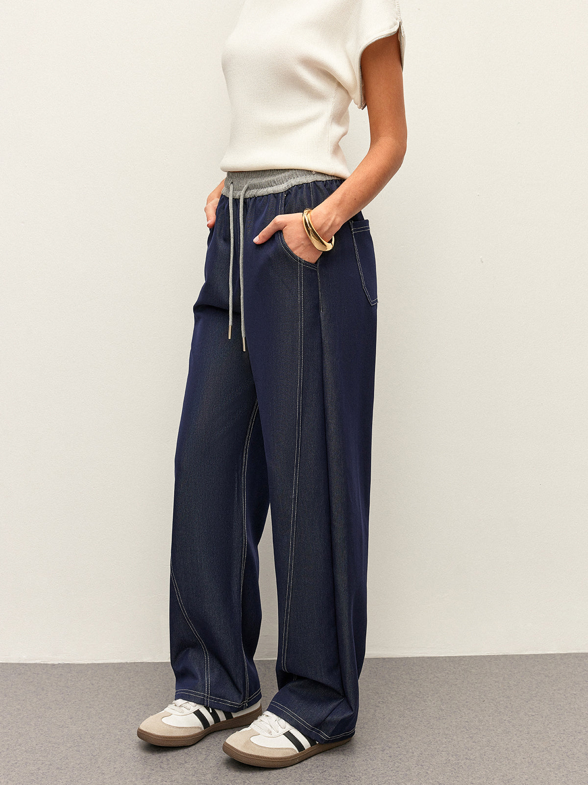 High-Waist Drawstring Denim Pants With Pockets Secondary image