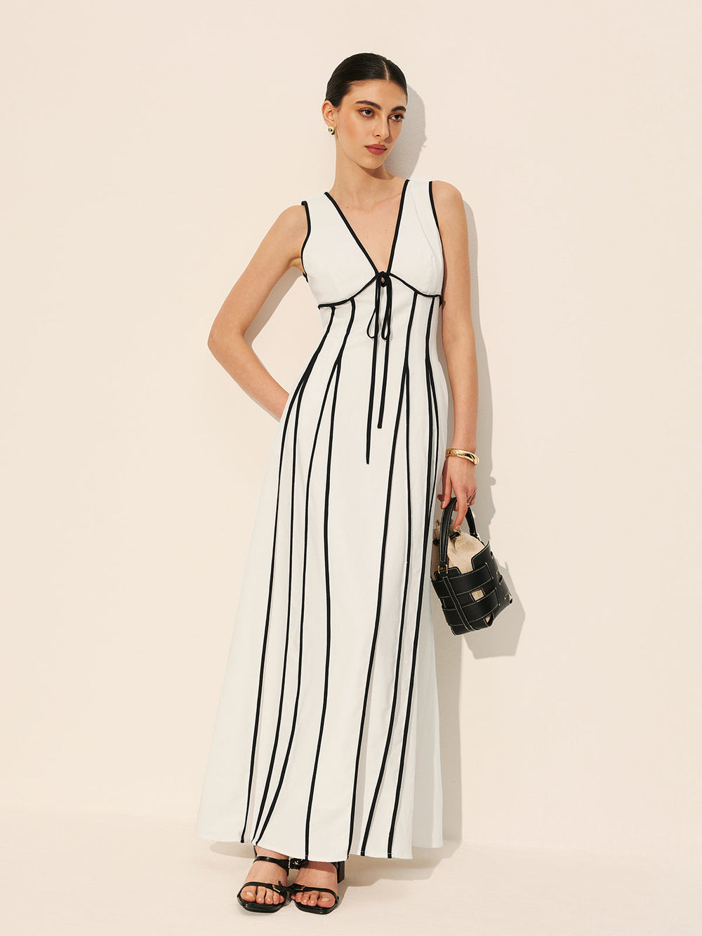 Contrast Trim Dress With Pockets Dresses