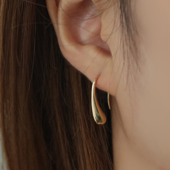 Geometric Teardrop Polish Hoop Earrings Main image