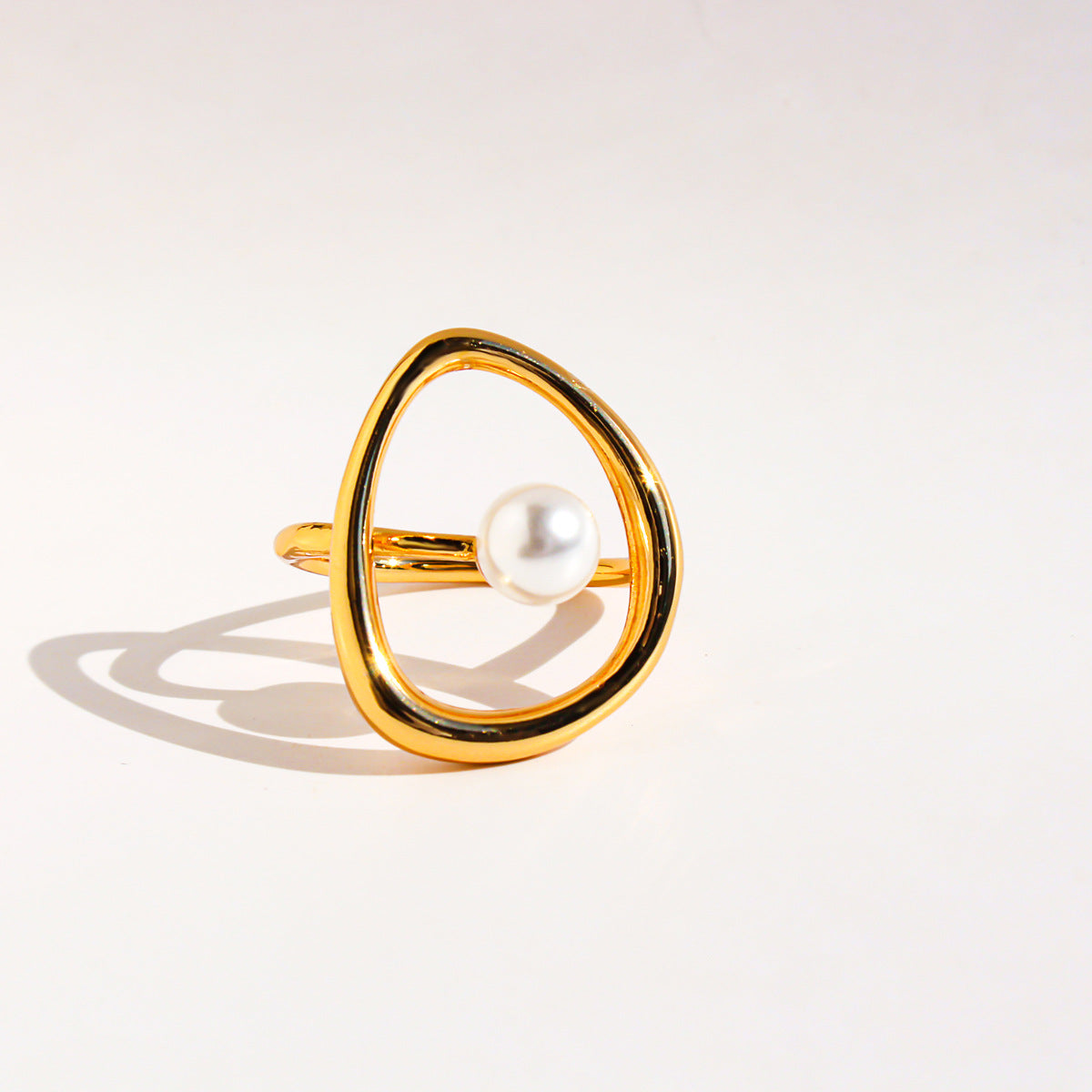 Abstract Pearl Openwork Curve Knuckle Ring Secondary image
