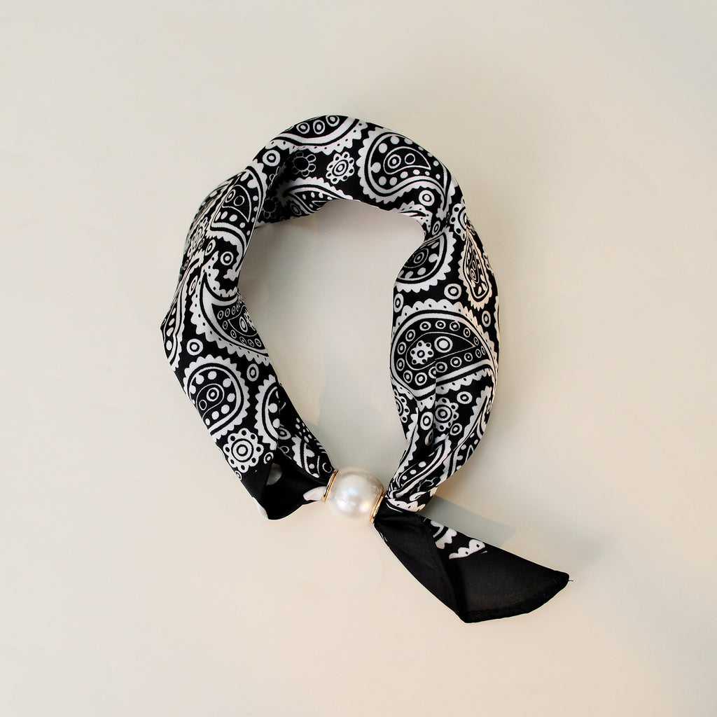 Retro Paisley Pearl Magnetic Buckle Neck Scarf