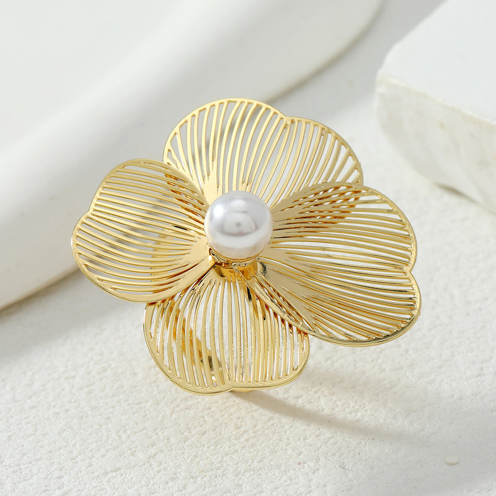 3 Piece Flower Pearl Earrings & Necklace Set