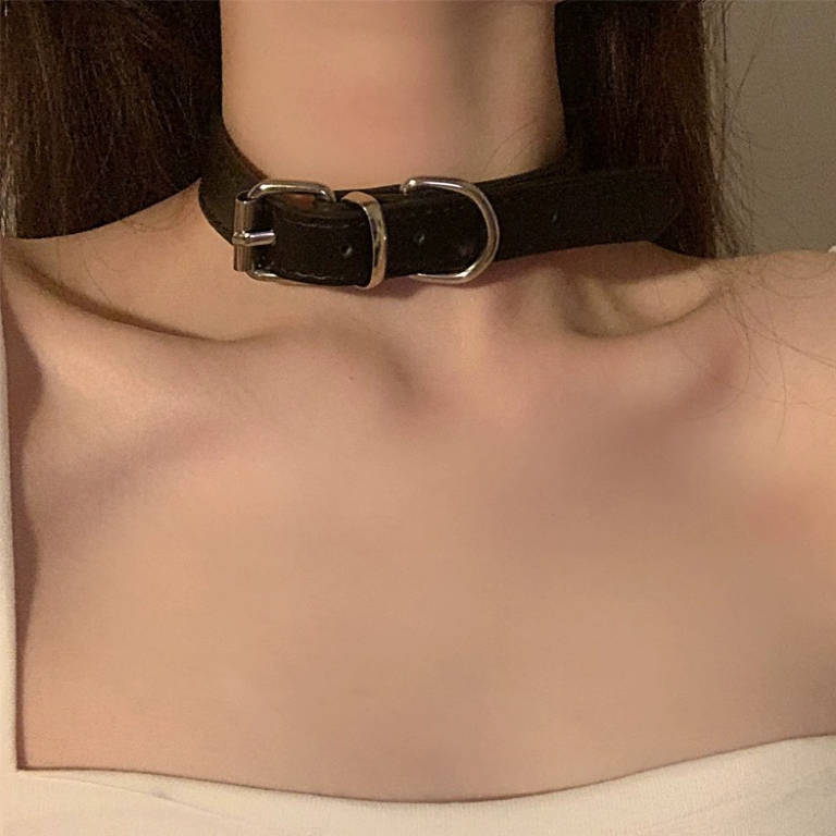 Leather Neck Choker in Gothic Punk Style