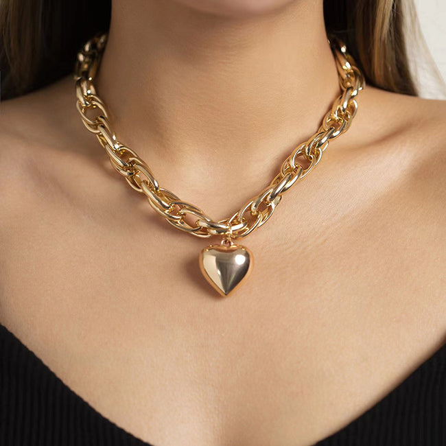 Hollow Out Chunky O Ring Heart Pendant Statement Necklace Main image