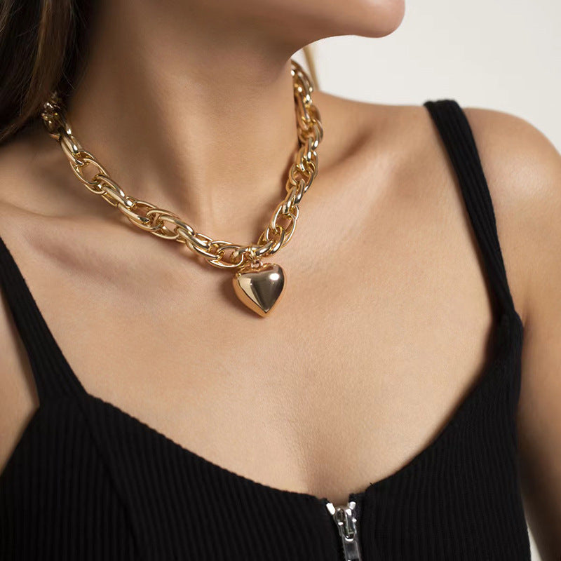 Hollow Out Chunky O Ring Heart Pendant Statement Necklace Secondary image