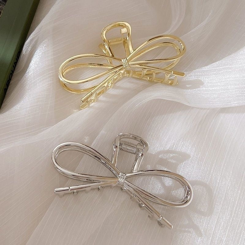 Minimalist Metal Bow Design Hair Claw Secondary image