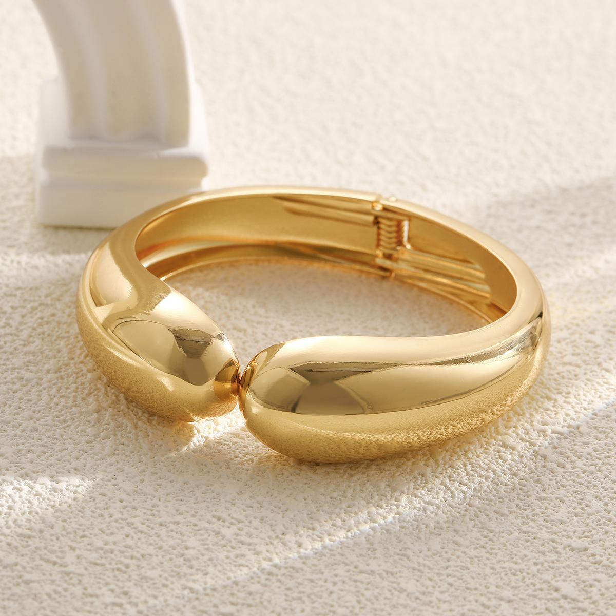 Polished Alloy Teardrop Coil Open Cuff Bracelet Secondary image