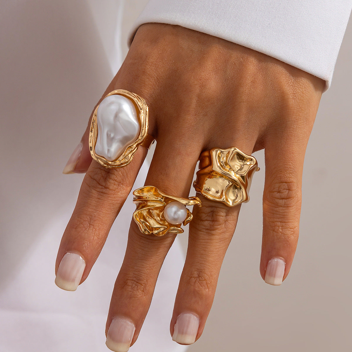 3-Piece Liquid Metal Baroque Pearl Hug Ring Set Main image