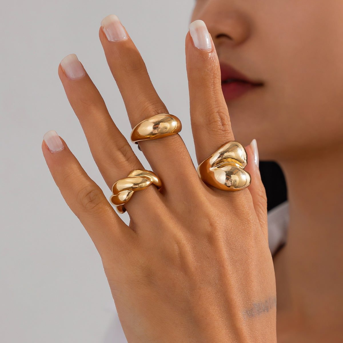 3-Piece Polished Liquid Metal Textured Band Ring Set Main image