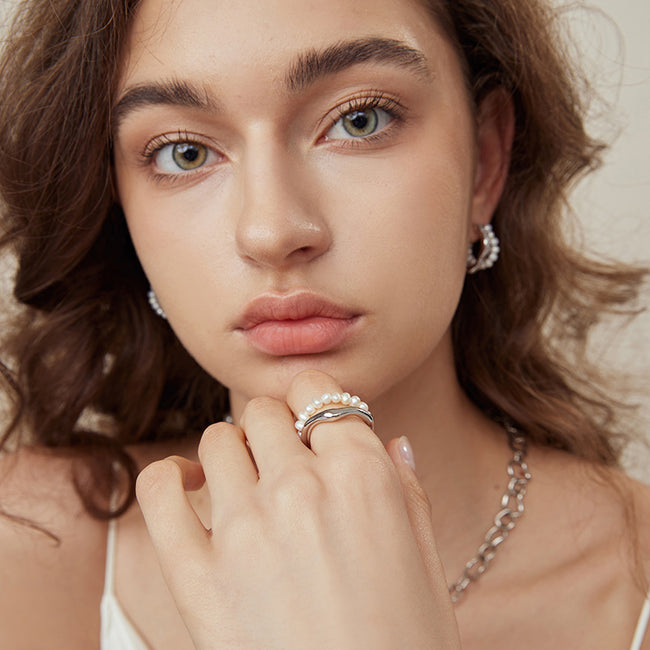 Baroque Pearl Open Geometric Ring Main image