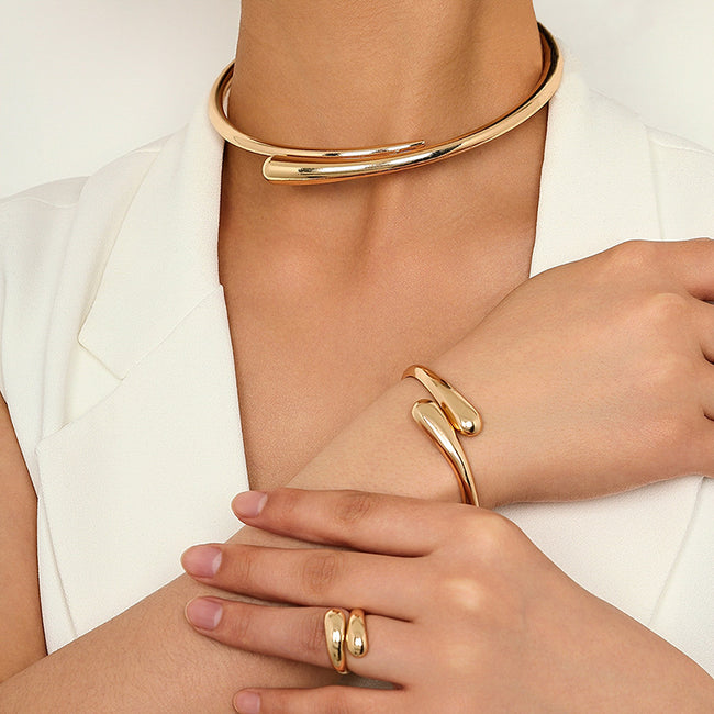 3 Piece Heavy Geometric Bracelet, Ring & Necklace Set Main image