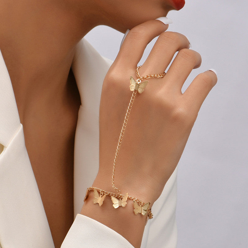 Heart Charm Hand Back Chain Finger Bracelet Secondary image