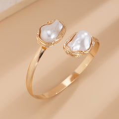 2-Piece Baroque Irregular Pearl Alloy Collar Ring And Bracelet Set