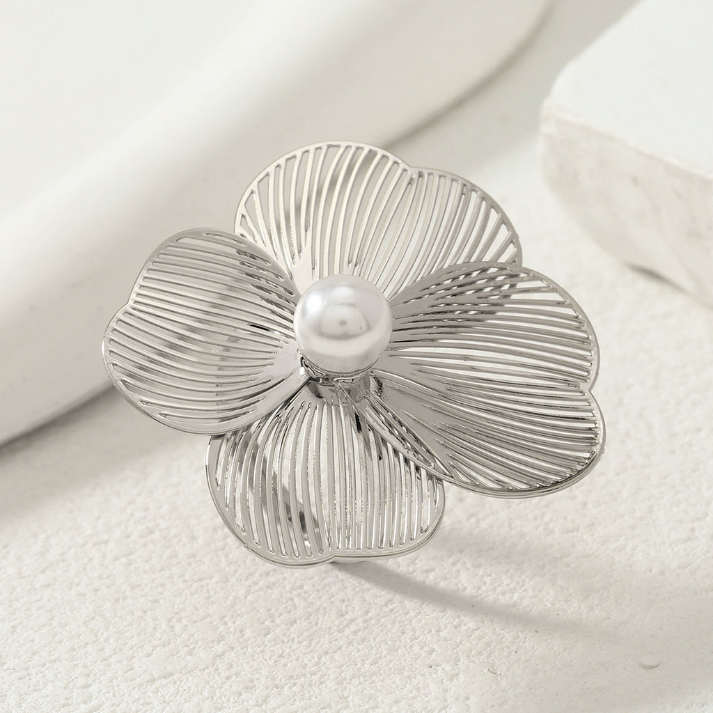 3 Piece Flower Pearl Earrings & Necklace Set