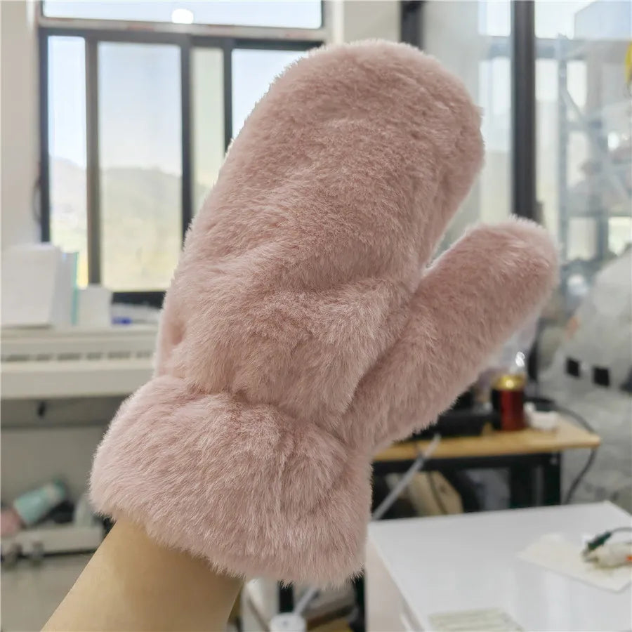 Cute Lovely Soft Solid Plush Fluffy Windproof Winter Keep Warm Thickened Christmas Glove